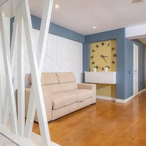 https://old-town-new-luxury-apartment.bucharesthotelsnow.com