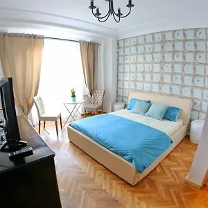 https://color-apartments-blanari-street.bucharesthotelsnow.com