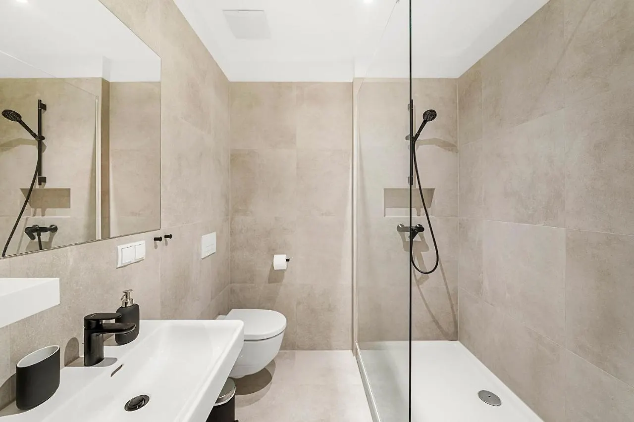 Vibestudio 403 - Central - Ac - Near Parking Vienna Apartment